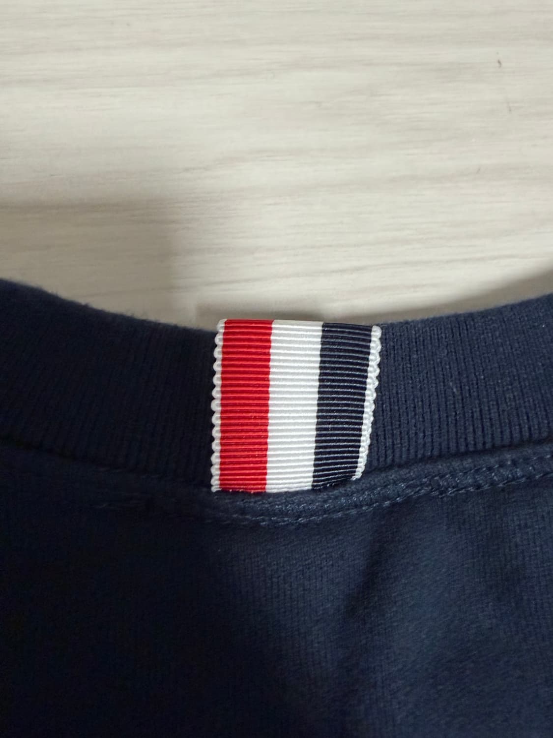 (정품) 톰브라운 맨투맨 0사이즈 s급 상품이미지9