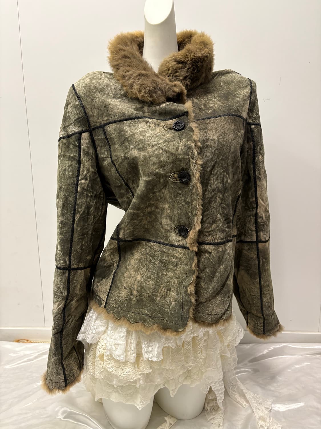 레빗퍼 무스탕 상품이미지1