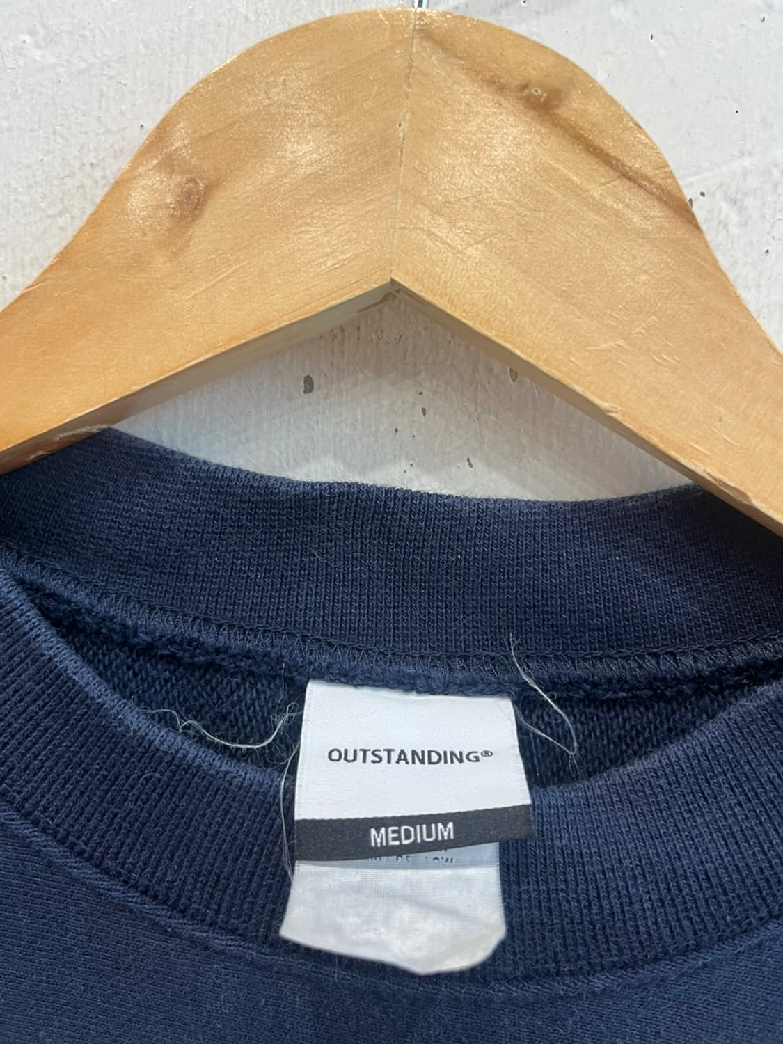 아웃스탠딩 NAVY 맨투맨  상품이미지3