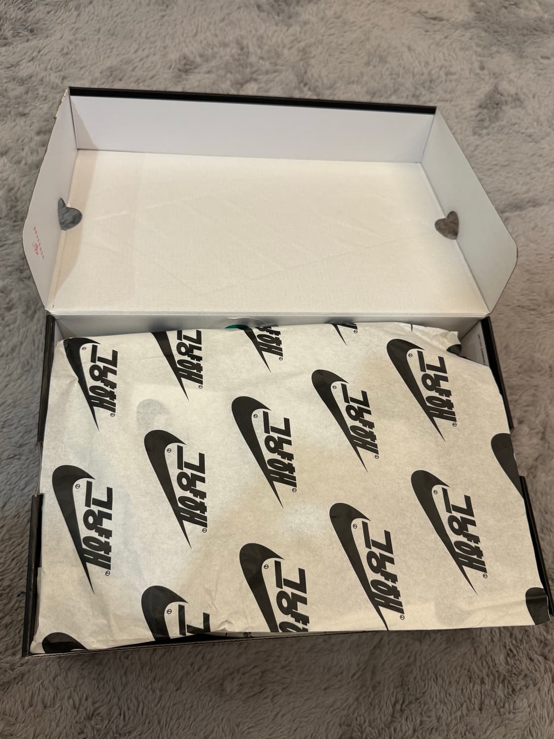 나이키 피마원 파라노이즈3.0 에어포스 1 상품이미지5