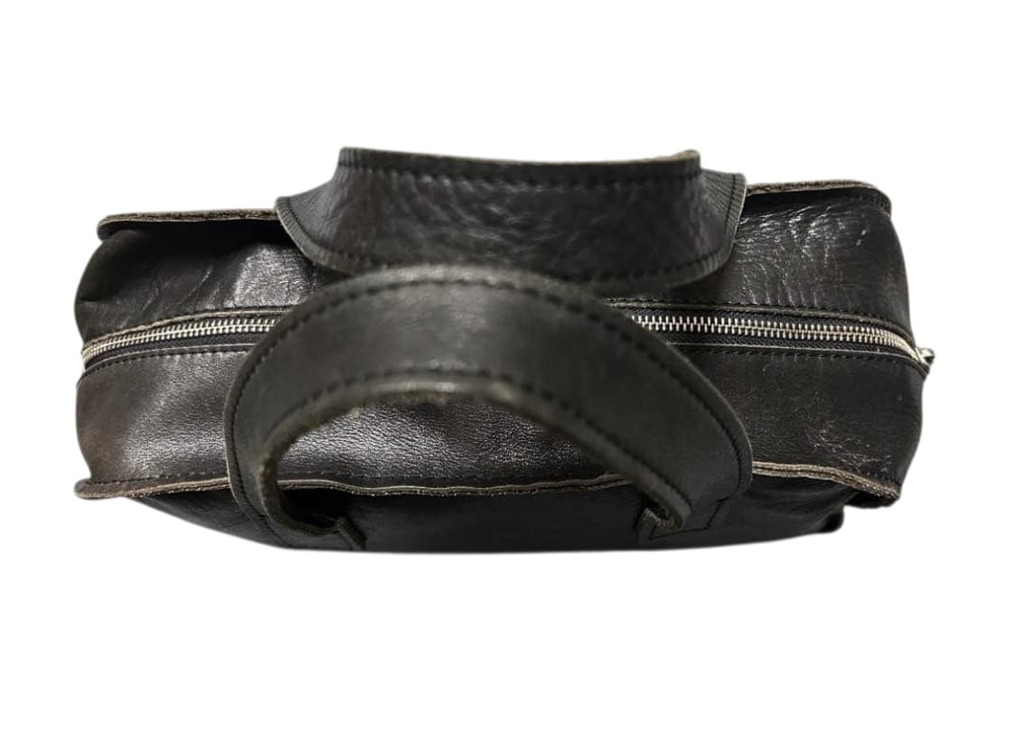 꼼데가르송 컷아웃 가죽 핸드백 상품이미지3