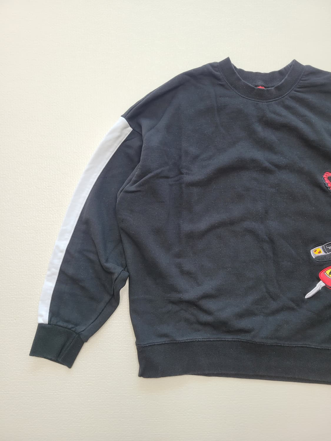 크리틱 CRITIC 남자 맨투맨 120 블랙 상품이미지3