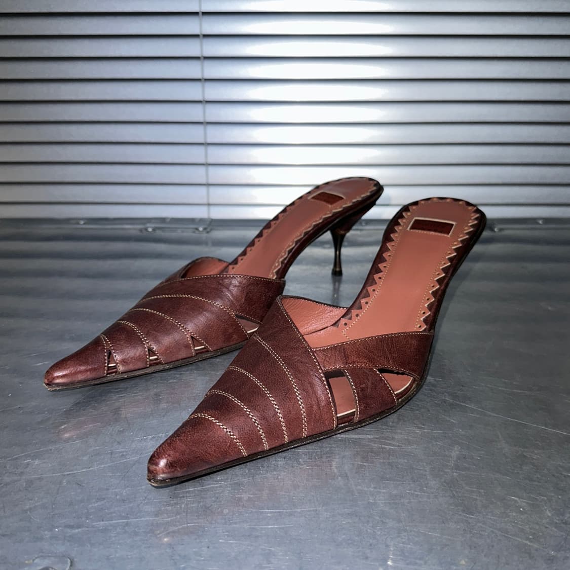 00s 고프레도 판티니 이탈리아 레더 포인티드 힐 상품이미지3