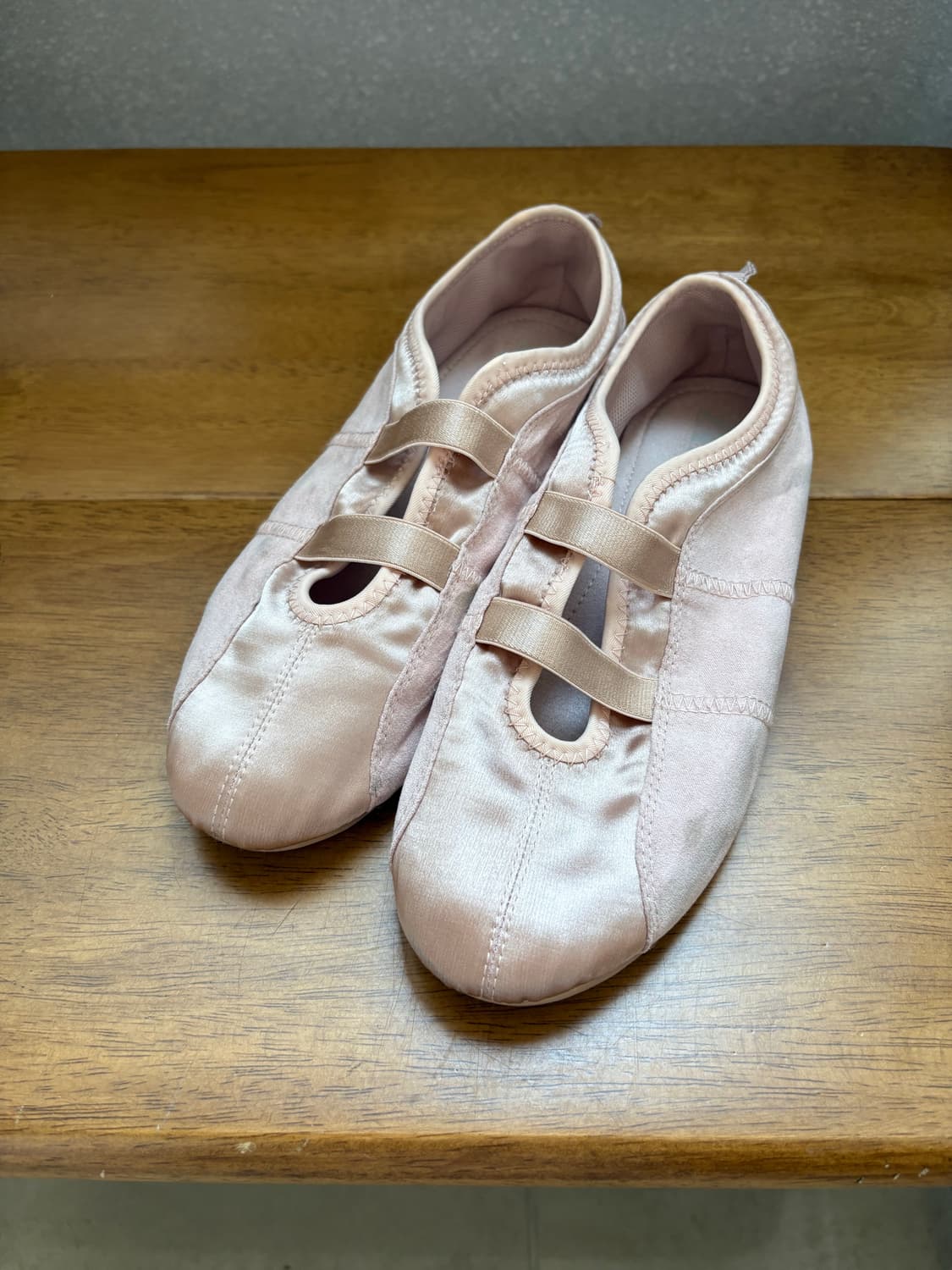 자라 새틴 스포츠 발레리나 플랫슈즈 상품이미지2