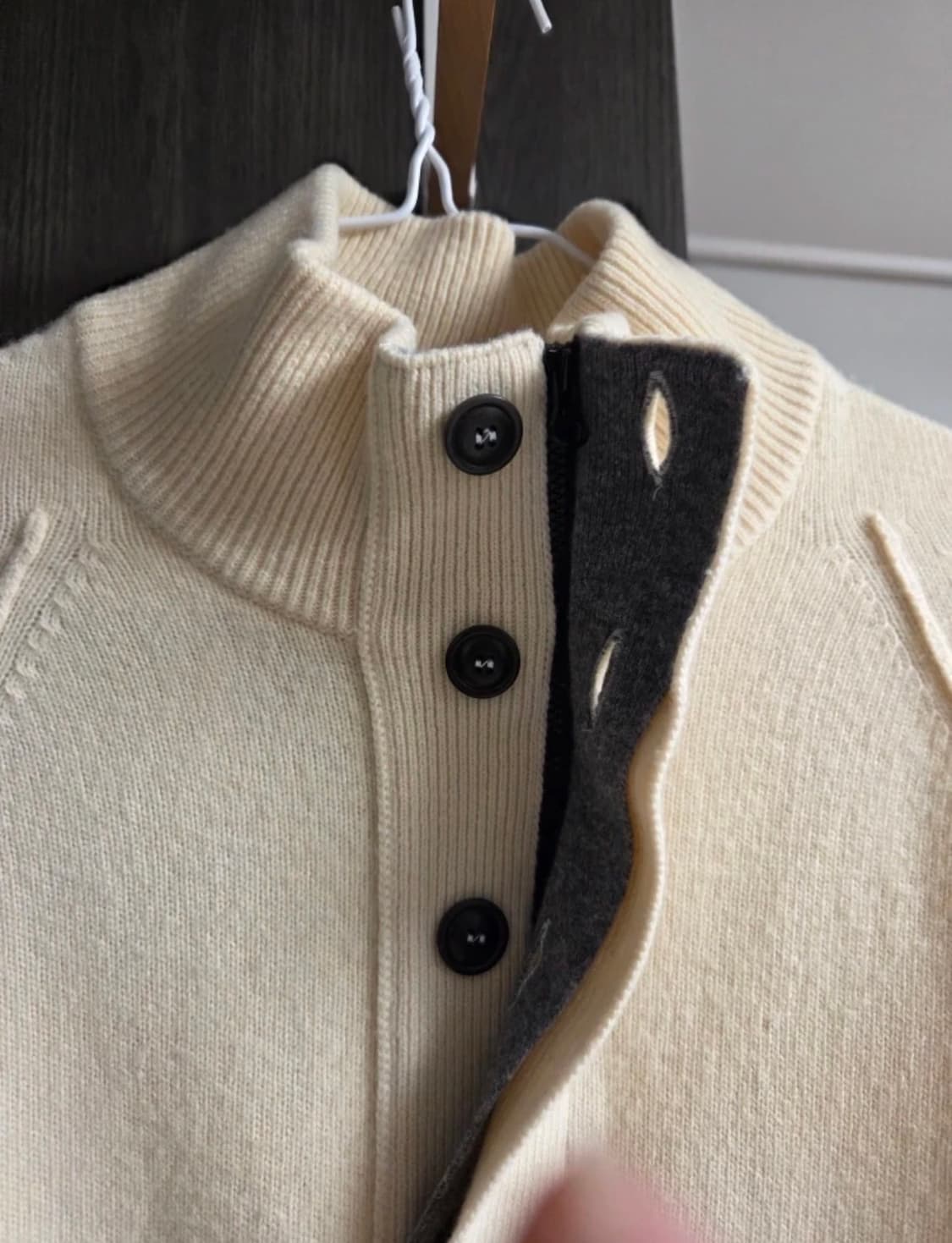 C.P. Company 아이보리 터틀넥 니트 52,105사이즈 상품이미지5