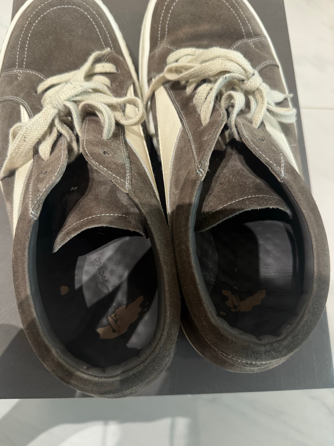 릭오웬스 반스 43 라몬즈 다크쉐도우 발망 지방시 erd 생로랑 상품이미지5