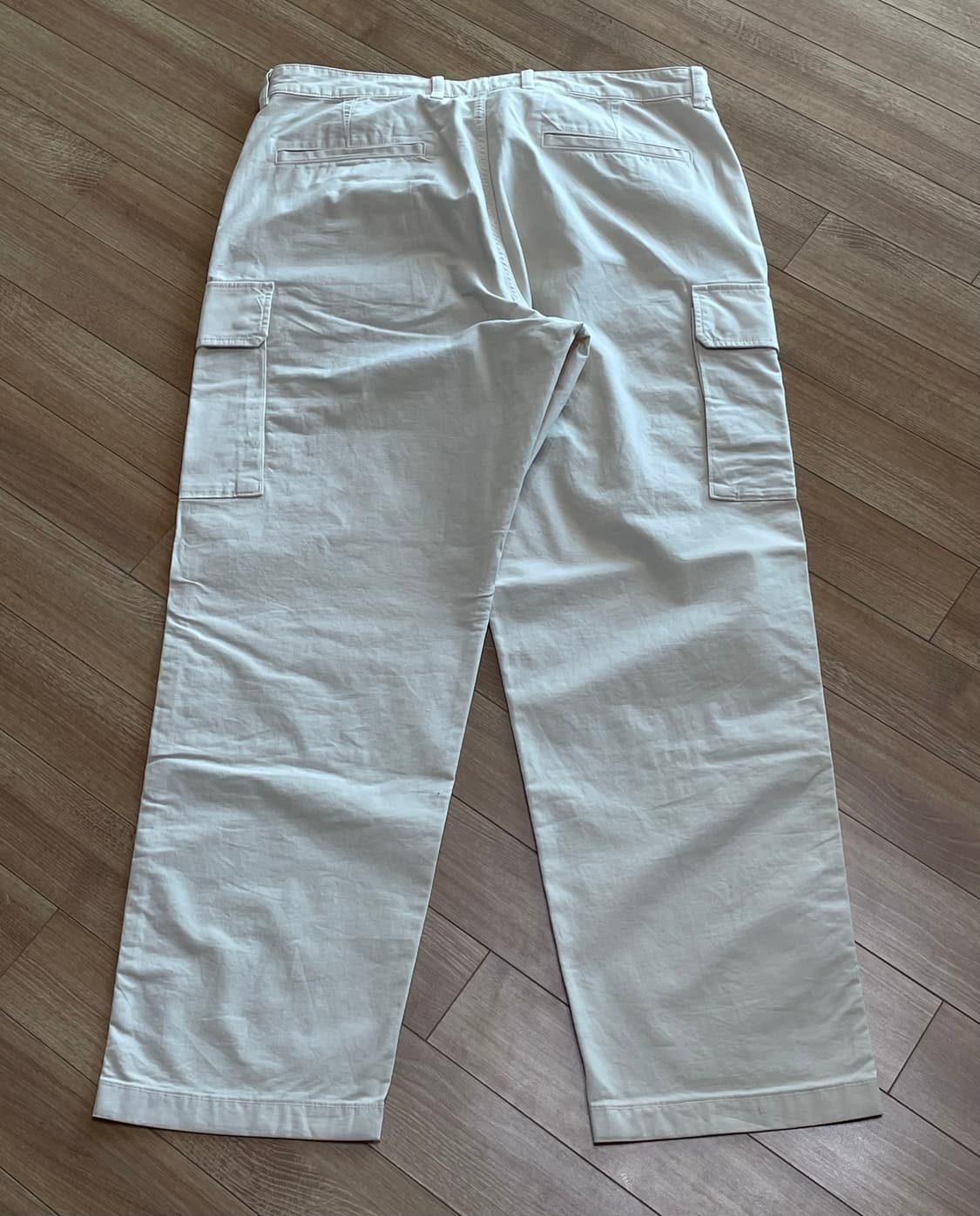 유니클로 카고 팬츠 오프 화이트 상품이미지3