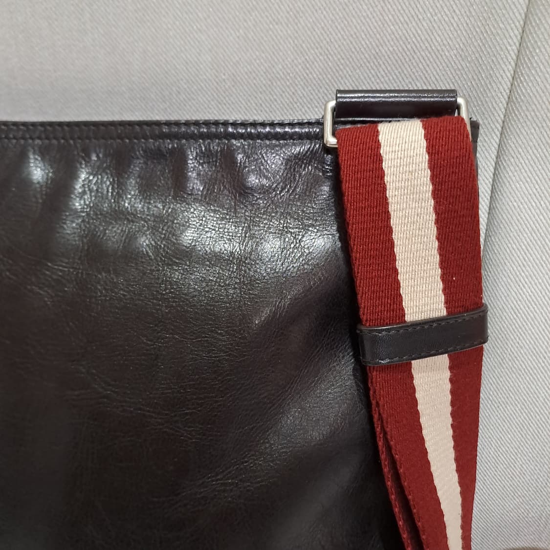 (택포) 발리 브라운레더 크로스백 B584 상품이미지5