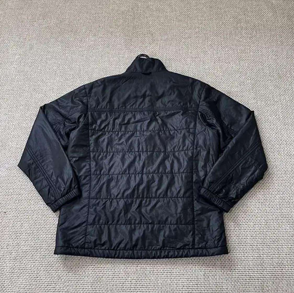 아식스 경량 패딩 상품이미지2