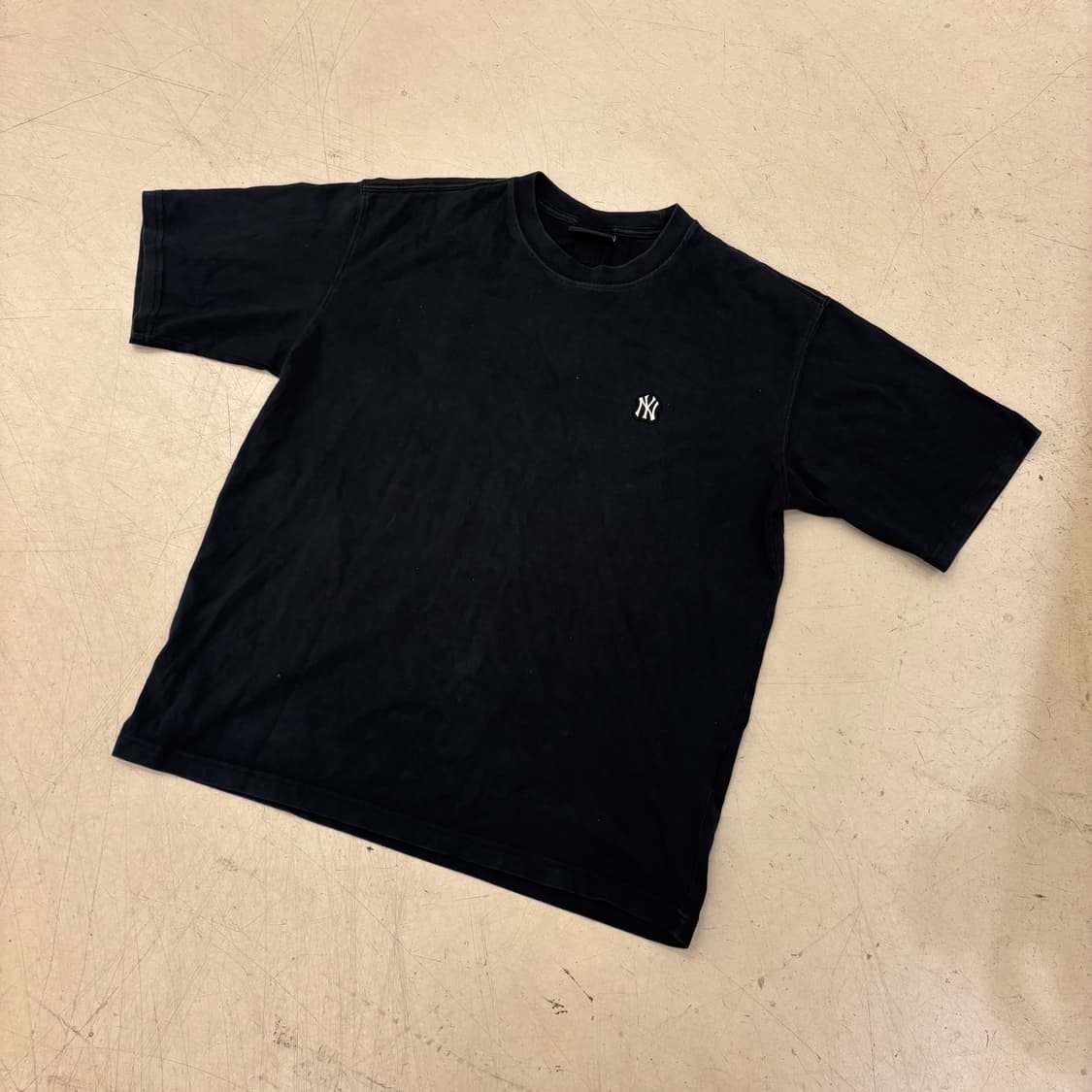 MLB 뉴욕 양키스 스몰로고 반팔티셔츠 상품이미지1