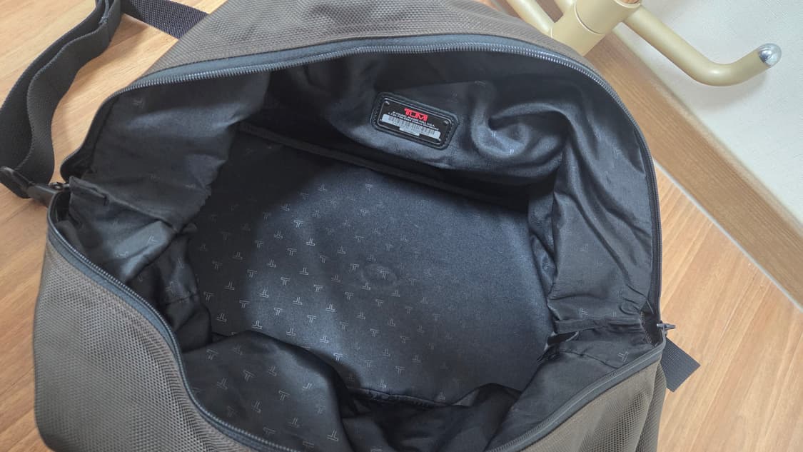 투미 사첼 보스턴백  상품이미지7