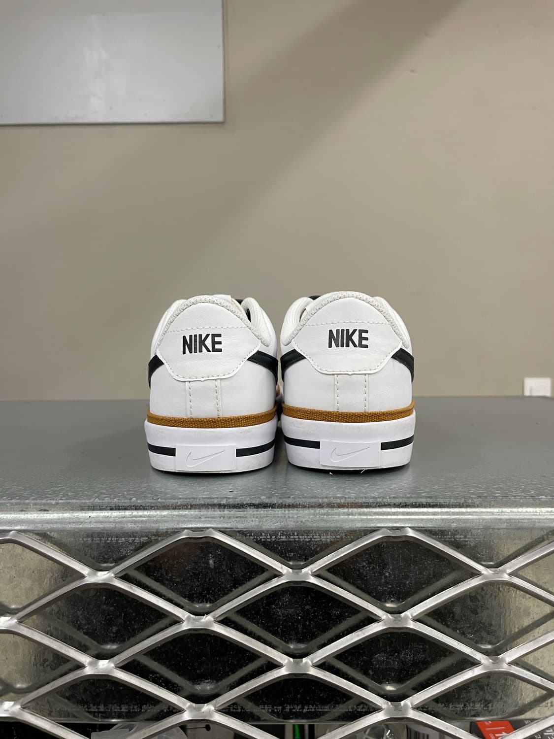 나이키 코트레거시 넥스트 네이처 245 상품이미지3