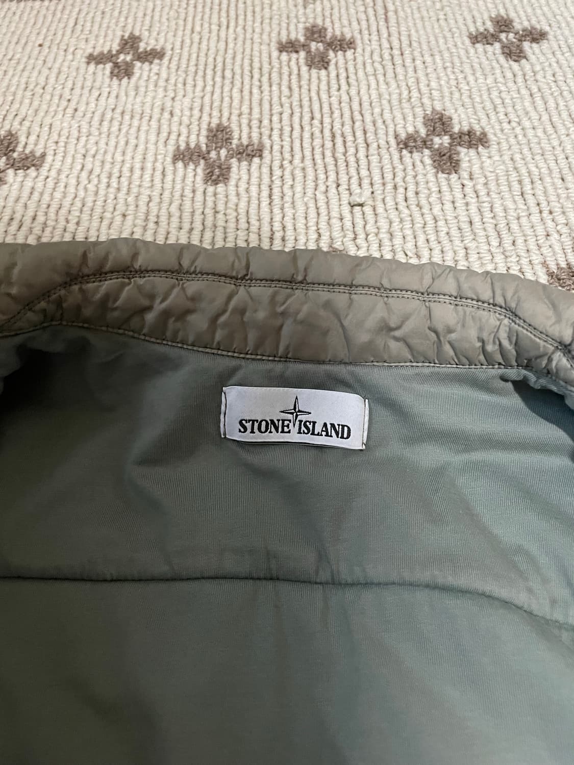 스톤아일랜드 나일론 경량 패딩 자켓 상품이미지2