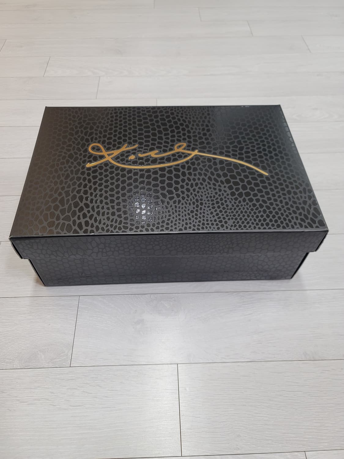 (300)나이키 코비9 엘리트 로우 프로트 하이퍼 그레이프앤케이브퍼플 상품이미지2