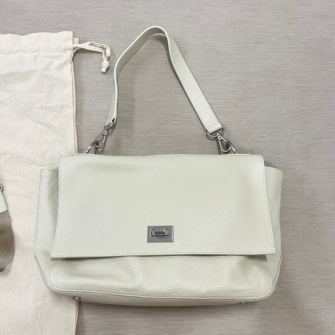 미닛뮤트 페레티 백 M사이즈  상품이미지5