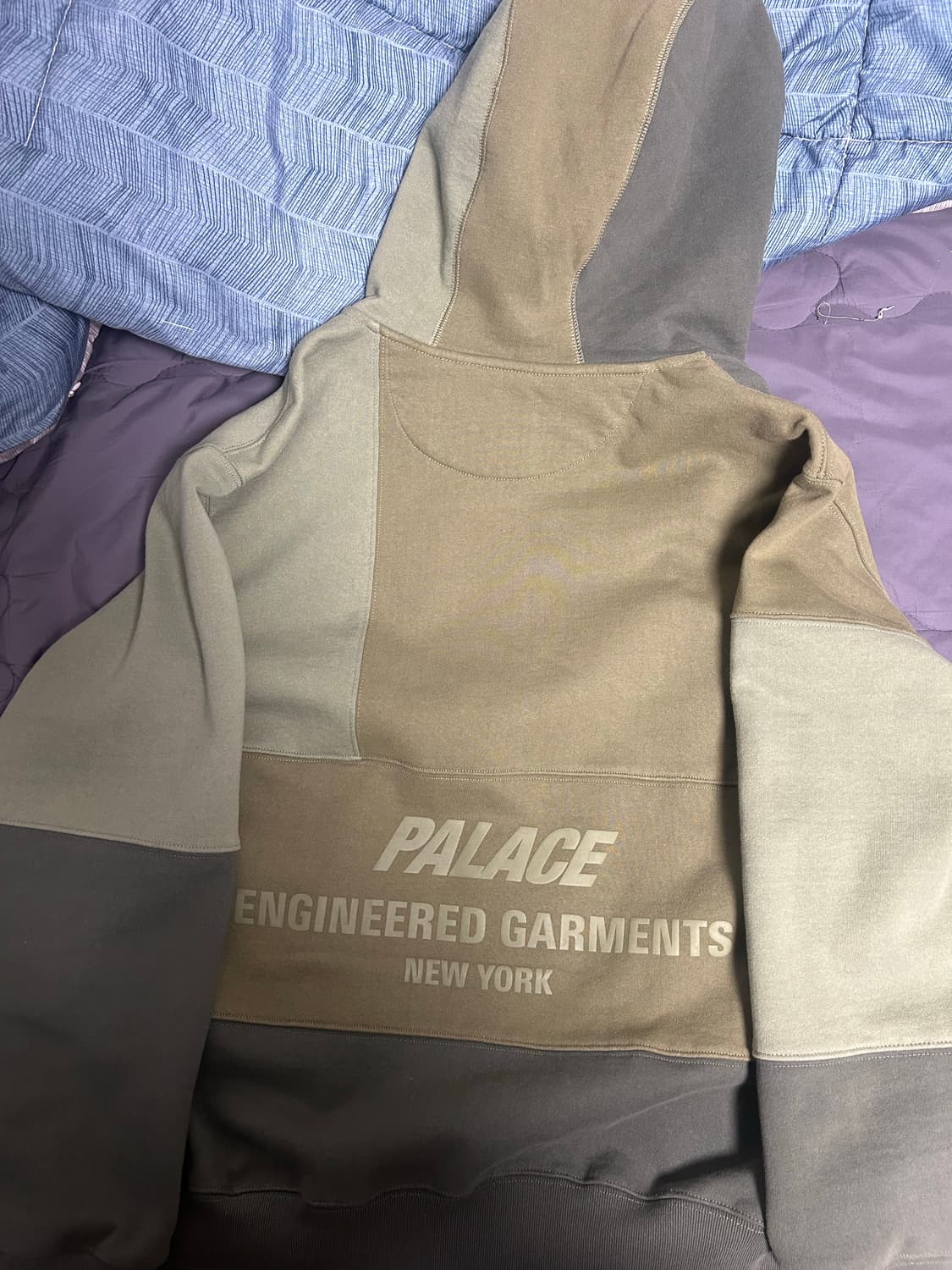 팔라스 엔지니어드 가먼츠 후드집업 상품이미지2