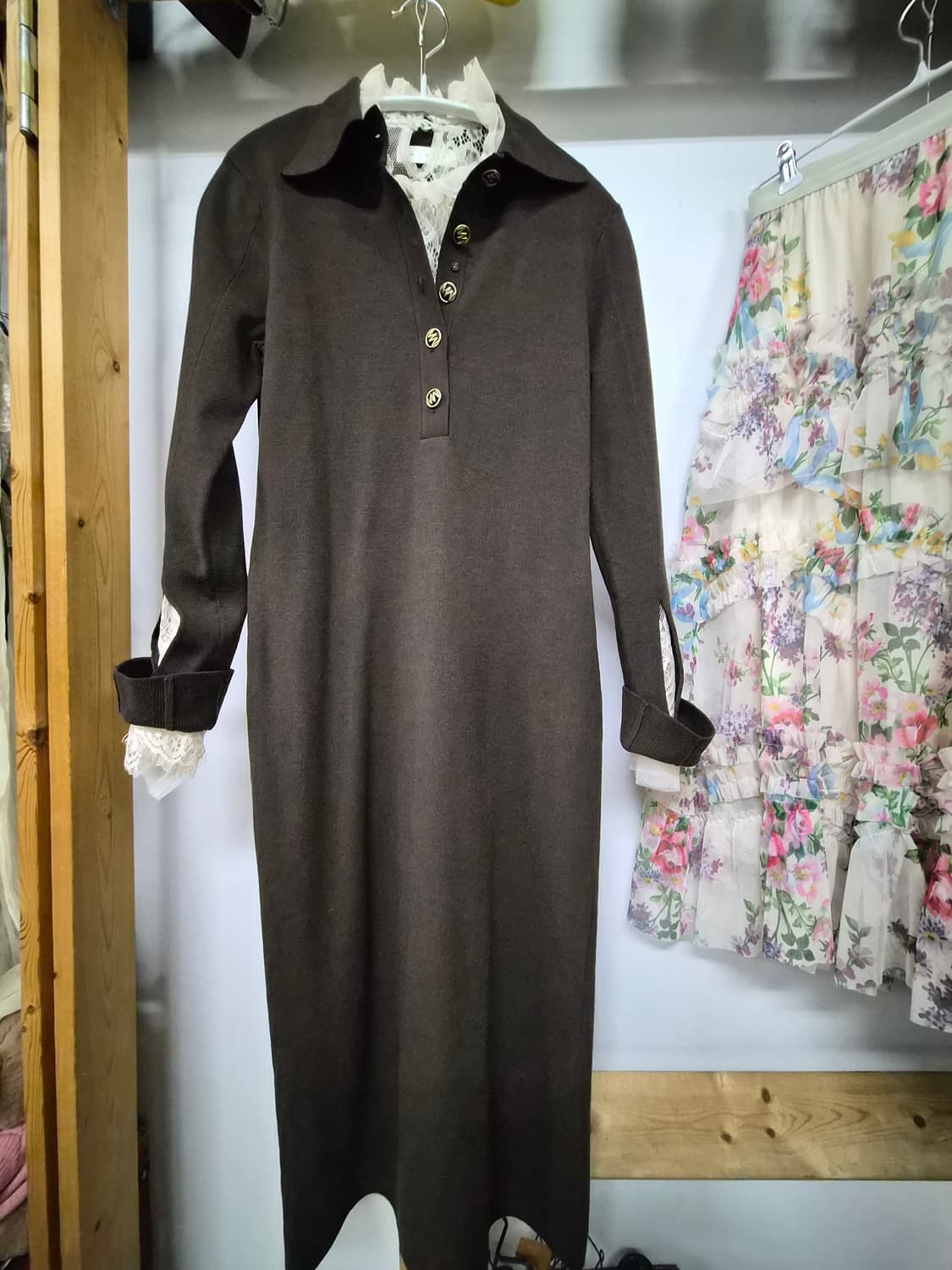 MICHAA미샤  시그니처 골드 버튼 니트  원피스 상품이미지3