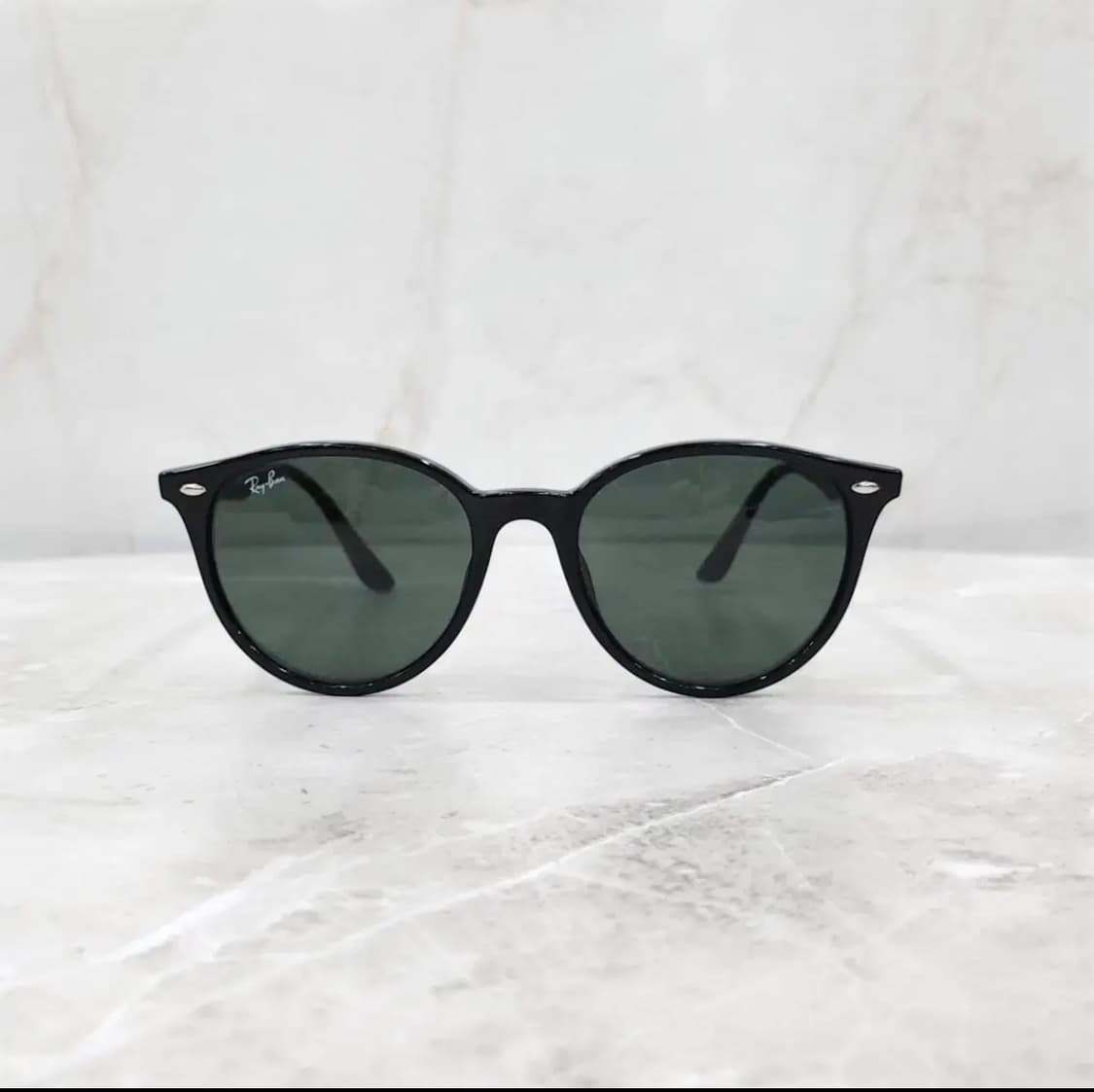 레이벤 RB4305-F 블랙 선글라스 상품이미지1