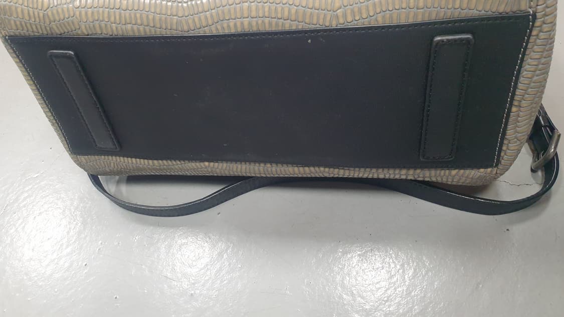 루즈앤라운지 나비드스네이크스킨더블집 가죽가방 상품이미지9