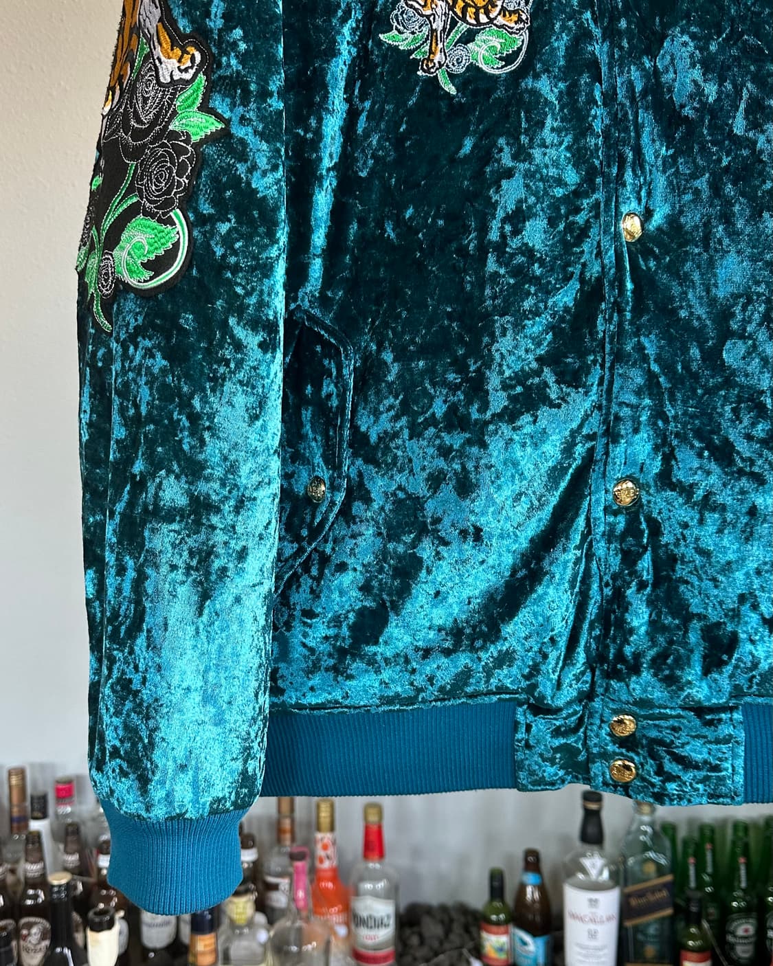 [2XL]에비수 Evisu 타이거 벨루어 벨벳 블루종 점퍼 상품이미지4