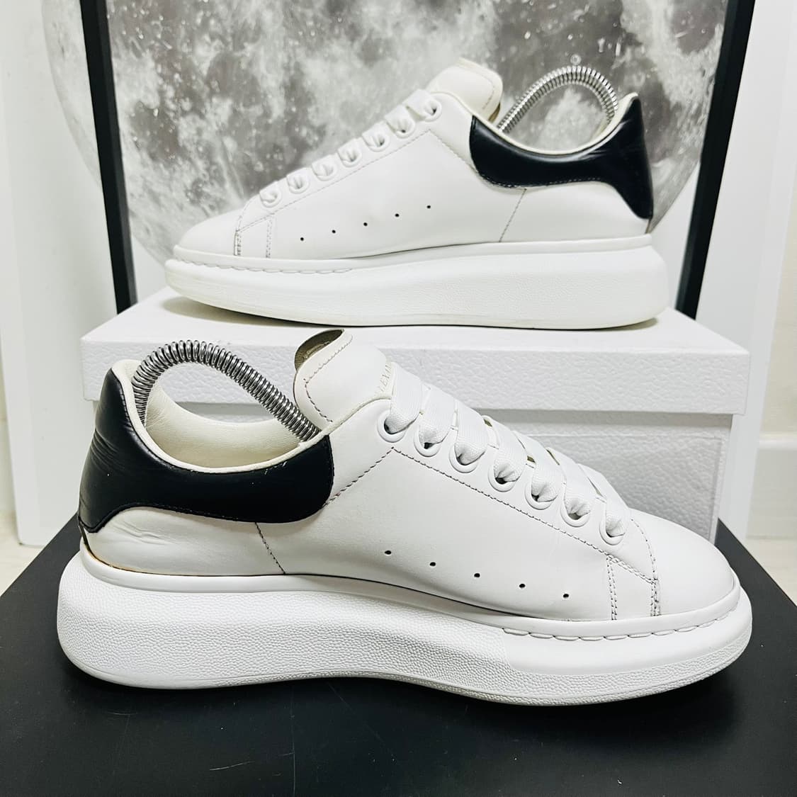  정품 39) 알렉산더 맥퀸 블랙 오버솔 스니커즈 250~255 상품이미지2