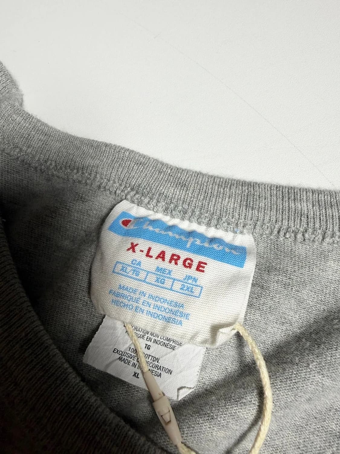 챔피온 헤리티지 프론트 그래픽 그레이 반팔 티셔츠 R2090 상품이미지6
