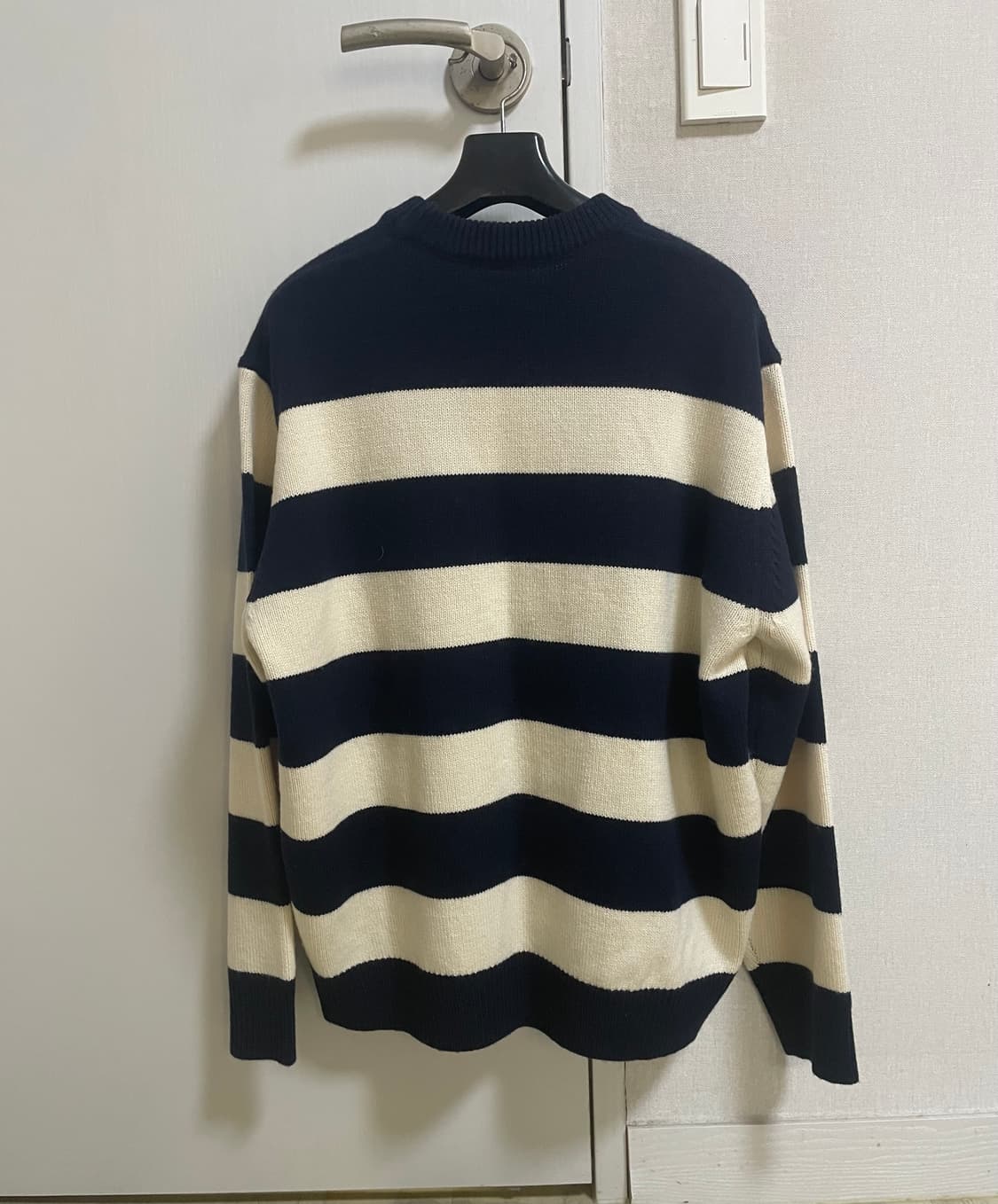 새제품/공용M) 테켓 파자마 스트라이프 니트 네이비 남녀공용 스웨터 상품이미지9