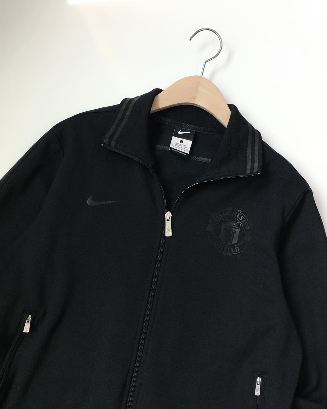 Nike 나이키 블랙 맨체스터 트랙탑 상품이미지4
