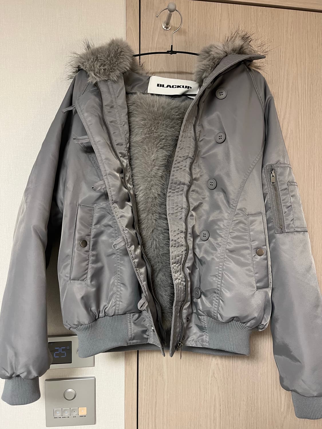 블랙업 누닐 퍼트리밍 점퍼 상품이미지2