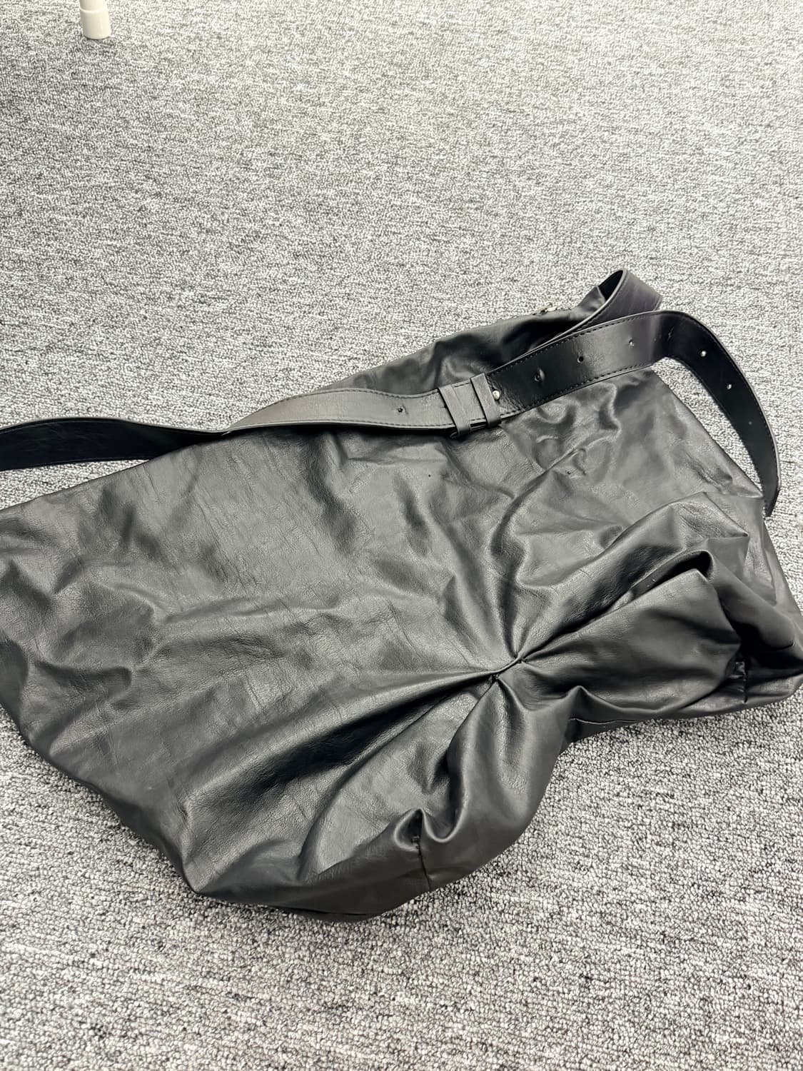 라퍼지 스토어 / 버핑레더 플리츠 숄더백 상품이미지3