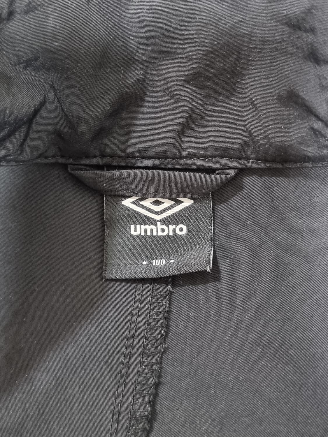 엄브로 클래식 스텐넥 웜업 자켓 (D111 상품이미지4