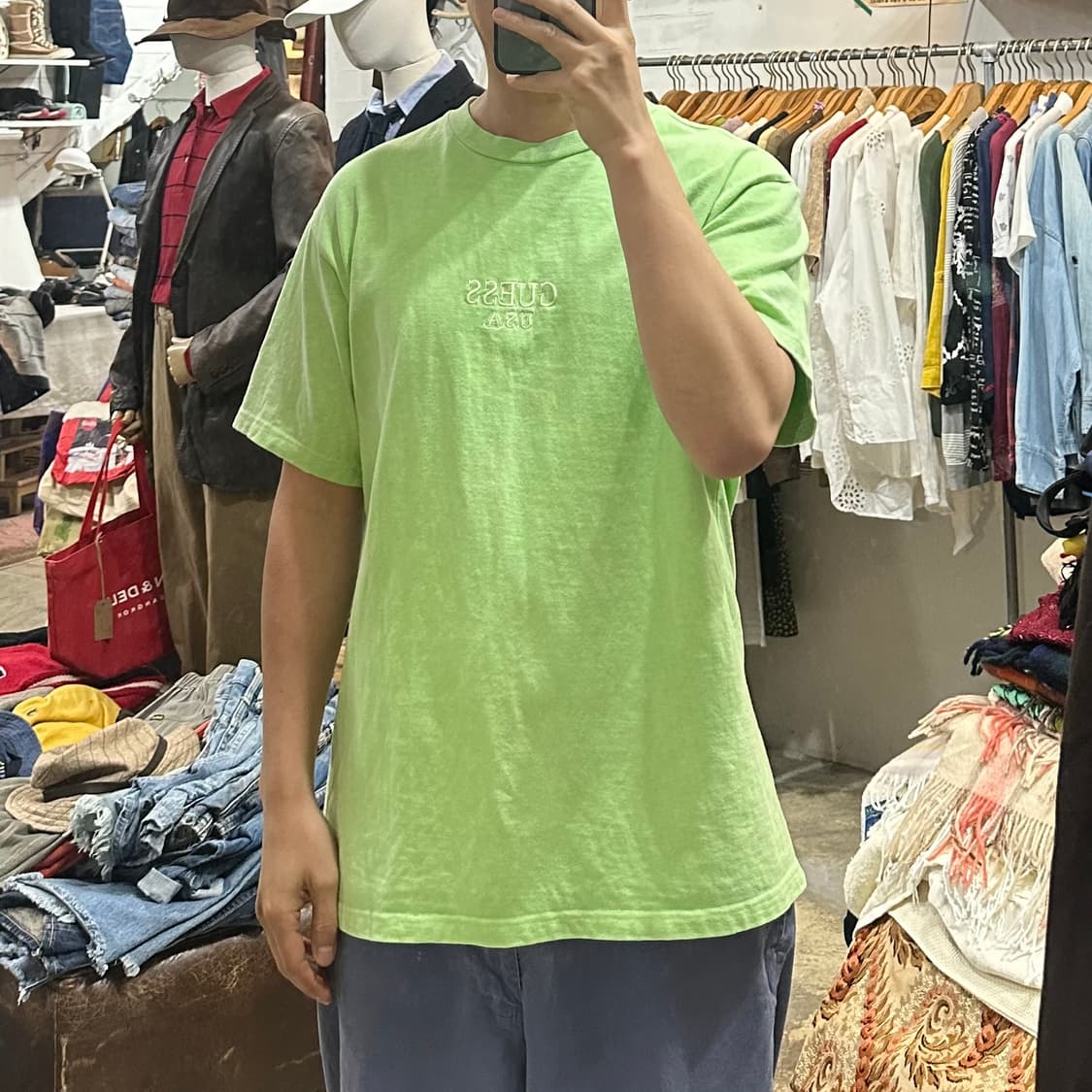 (착용컷) GUESS JEANS 워시드 반팔 티셔츠 (남성용 103) 상품이미지3