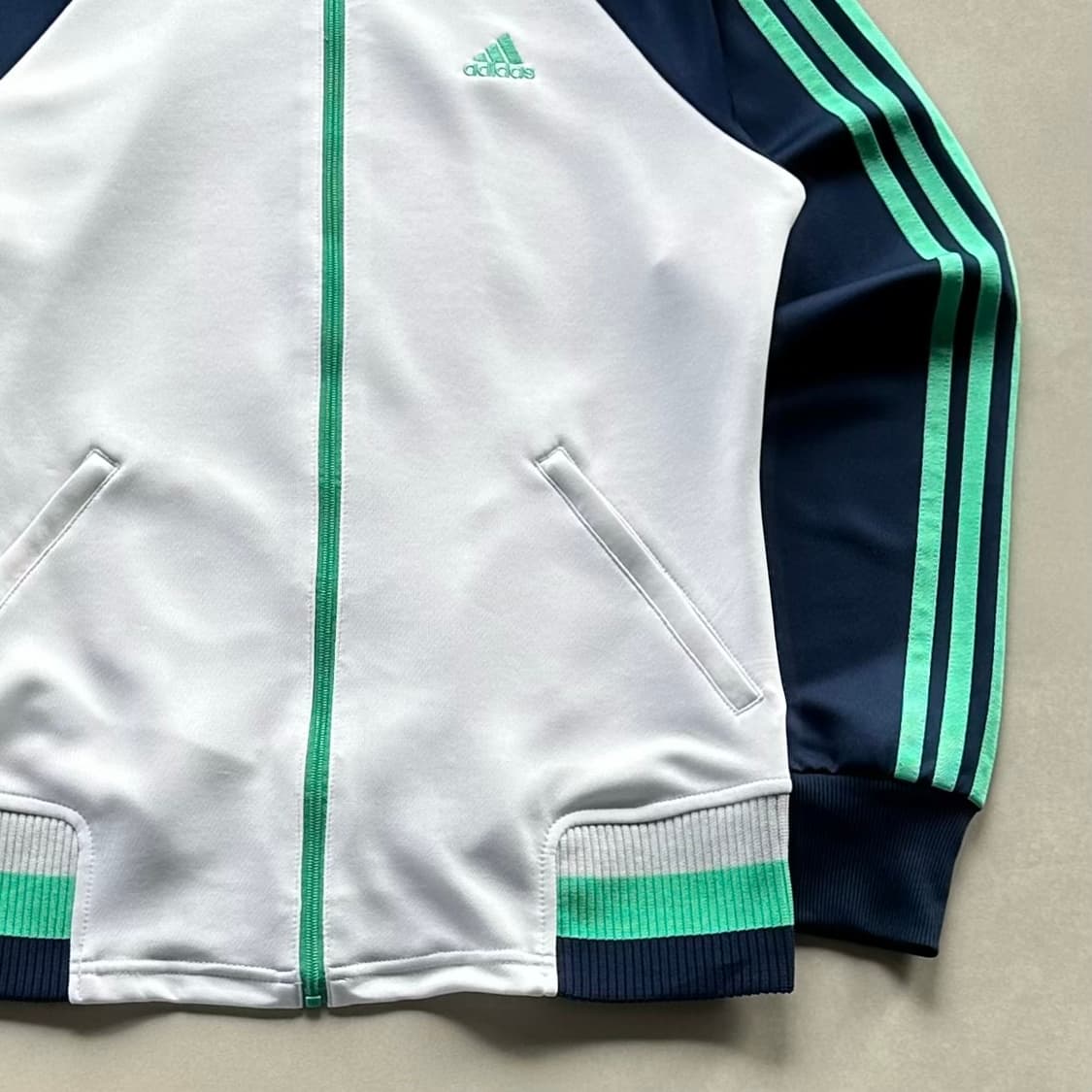 [S]아디다스 화이트 민트 트랙탑 져지 상품이미지4