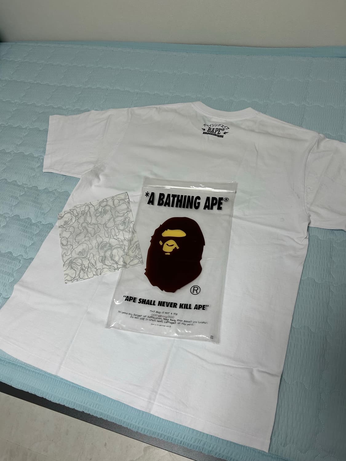 BAPE Japan Big Ape Head City T-Shirt Whi 상품이미지5