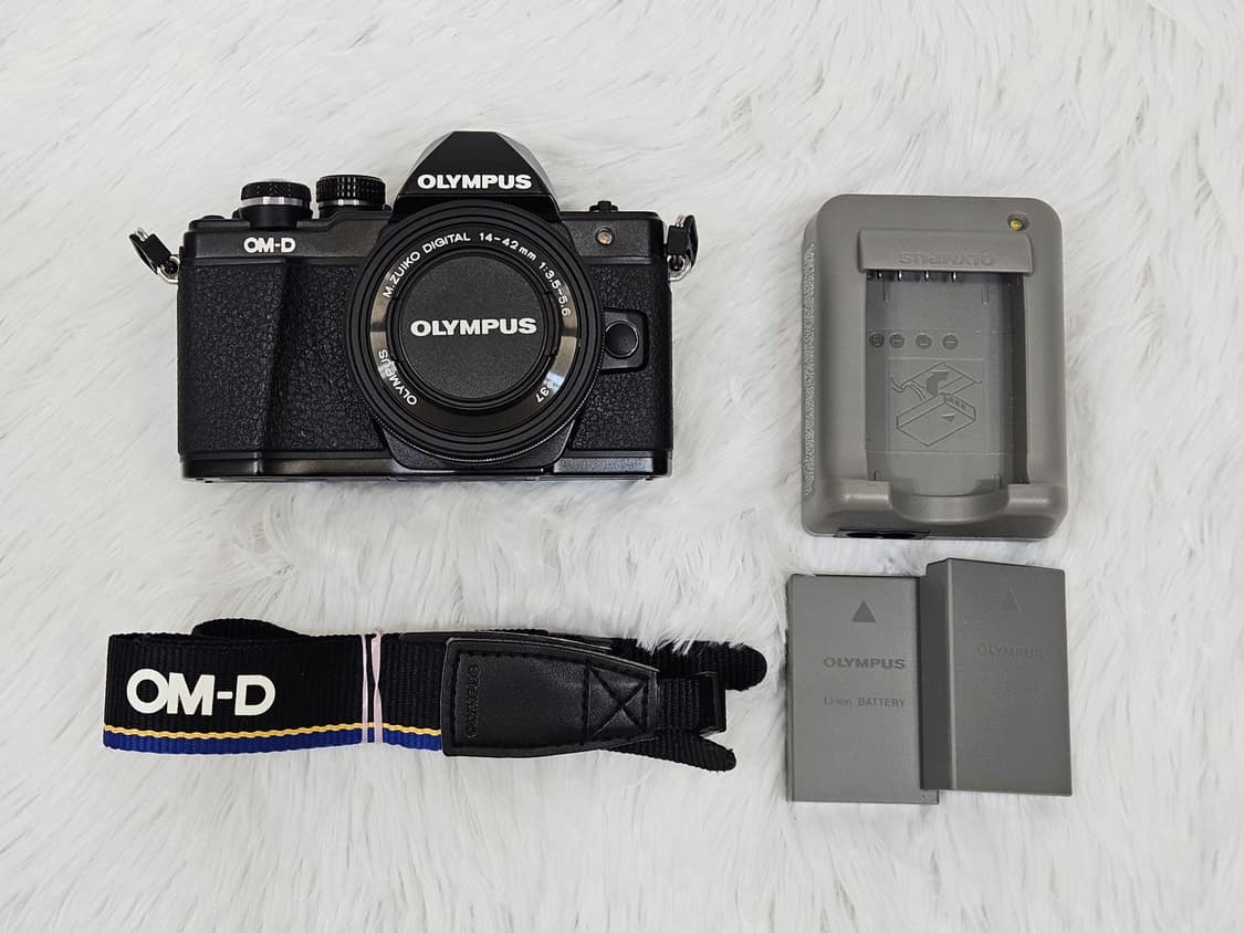 [민트] 올림푸스 OM-D E-M10 Mark II 미러리스 카메라 판매 상품이미지9