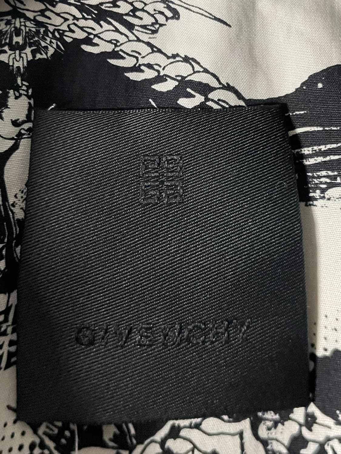 지방시 매튜 윌리엄스 풀오버 반팔자켓  (on.719)    상품이미지8