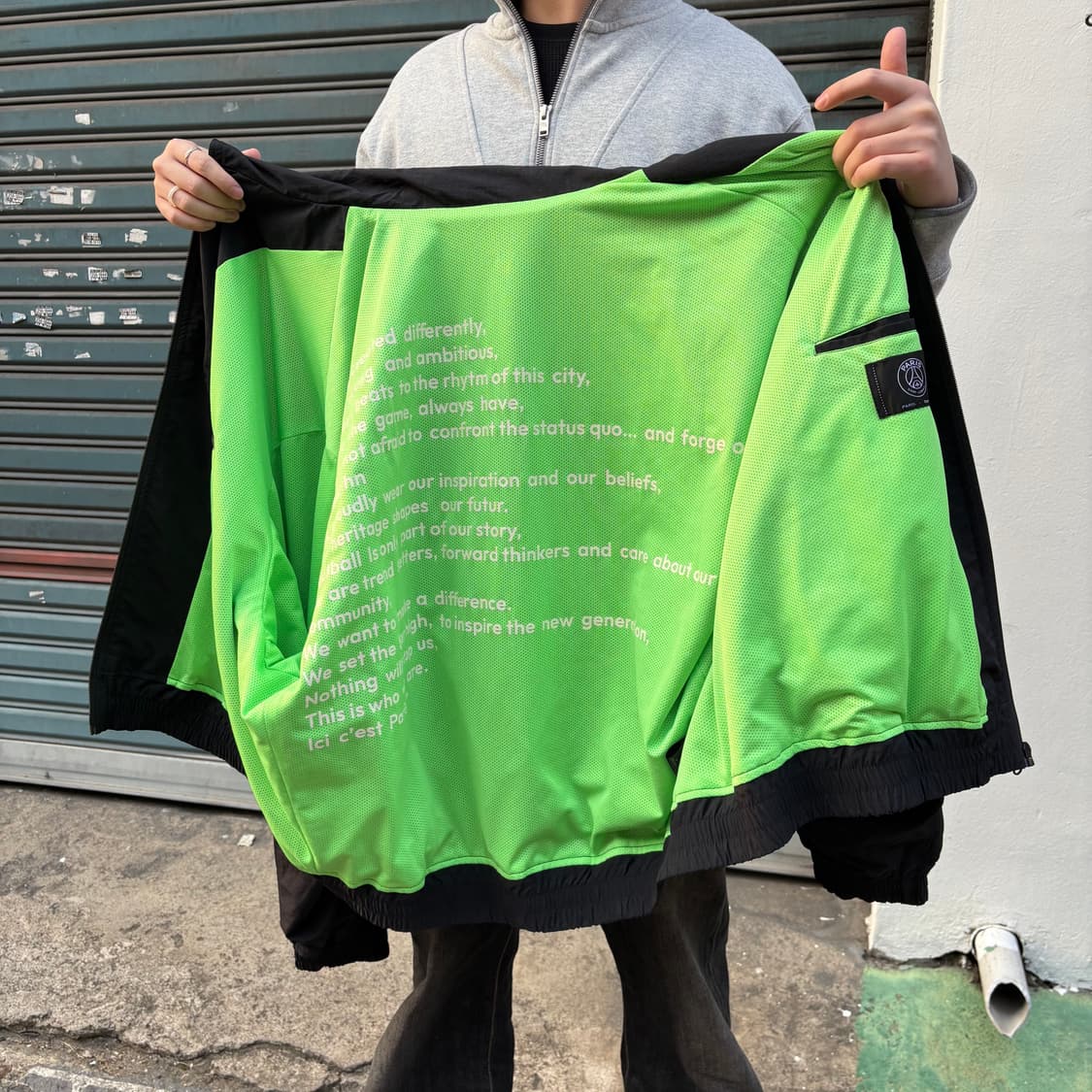 파리 생제르망 PSG 재팬 컬렉션 파이핑 바람막이 상품이미지3