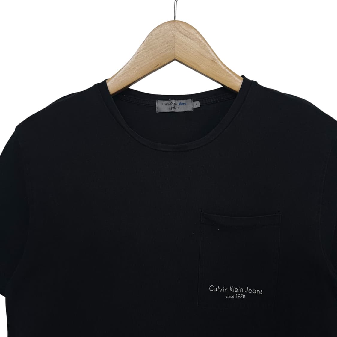 켈빈클라인 포켓 로고 반팔티 상품이미지2