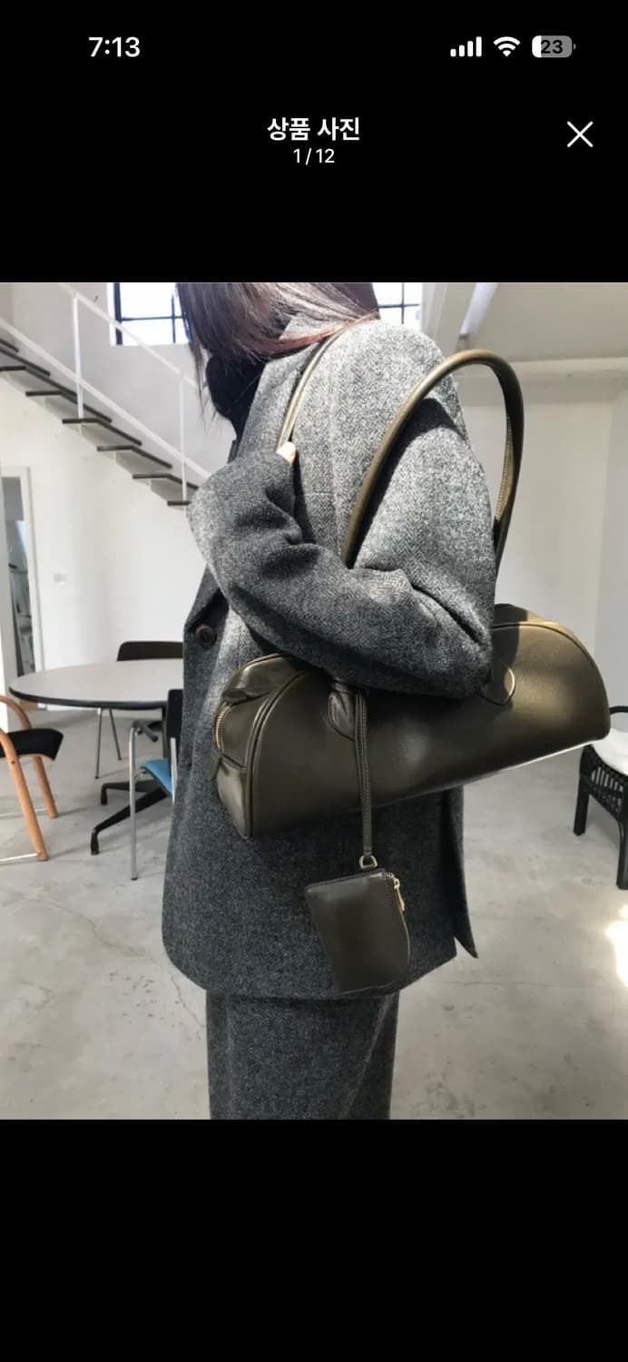 위아 바게트백 숄더백 카키브라운 상품이미지1