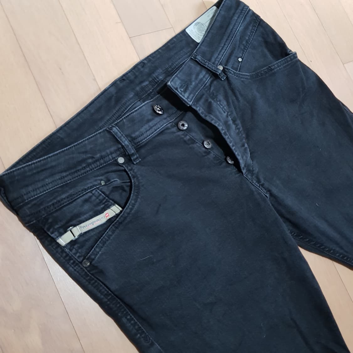 34인치 / 디젤 / BELTHER / 테이퍼드 블랙진/ 2장410 상품이미지1