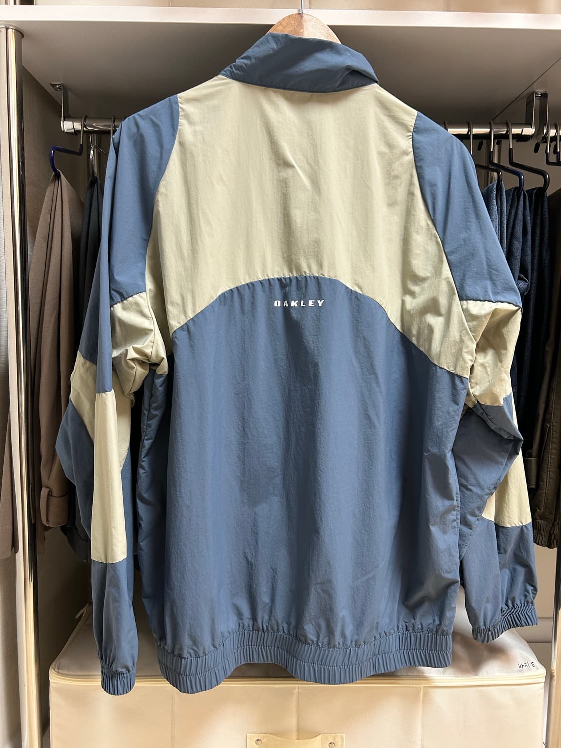 오클리 다크아쿠아 인핸스 윈드자켓 2.0 바람막이 상품이미지2