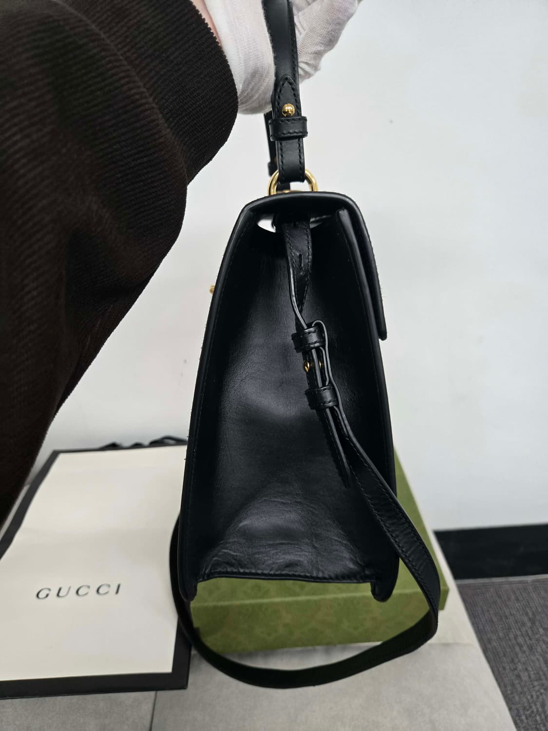 [보증서 정품] 구찌 미디엄 탑핸들 실비백 상품이미지3