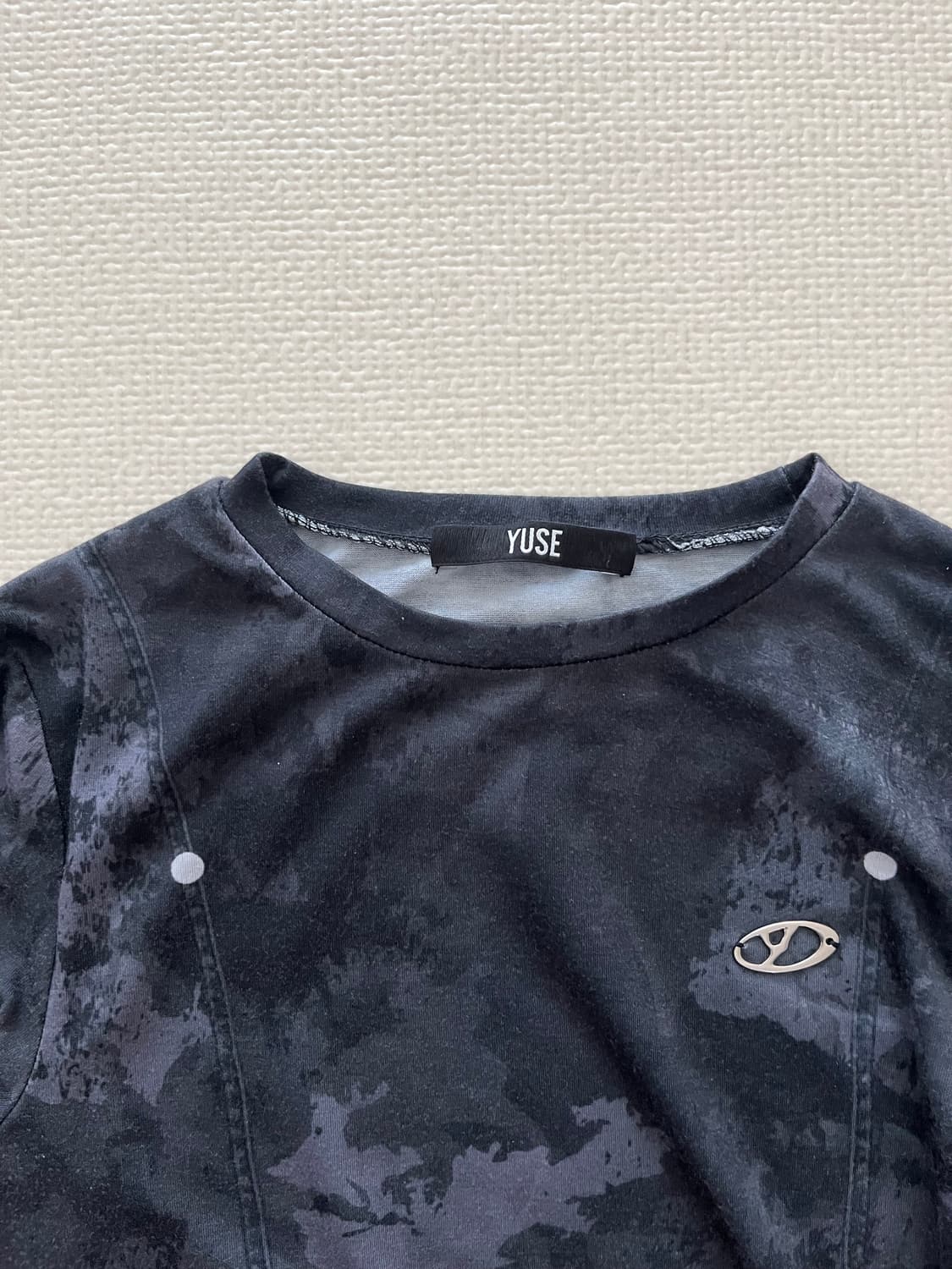 유즈 YUSE 긴팔 크롭티 상품이미지3