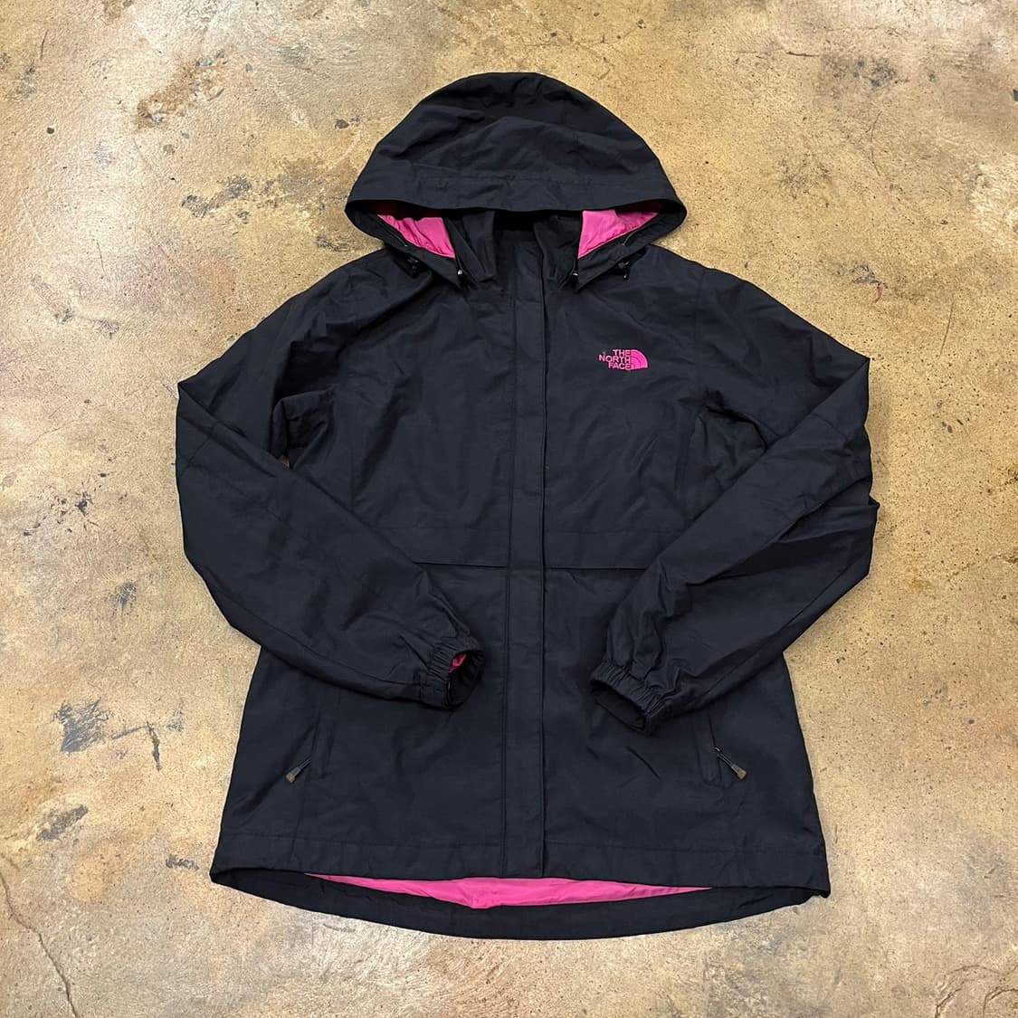 [정품/L] 노스페이스 블랙 바람막이 핑크 로고 b16 상품이미지2