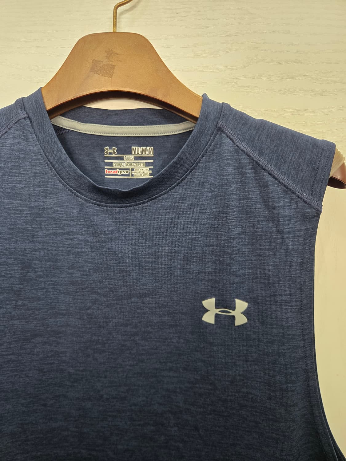 MD/M사이즈 )) UNDER ARMOUR 언더아머 나시티셔츠!~ 상품이미지2