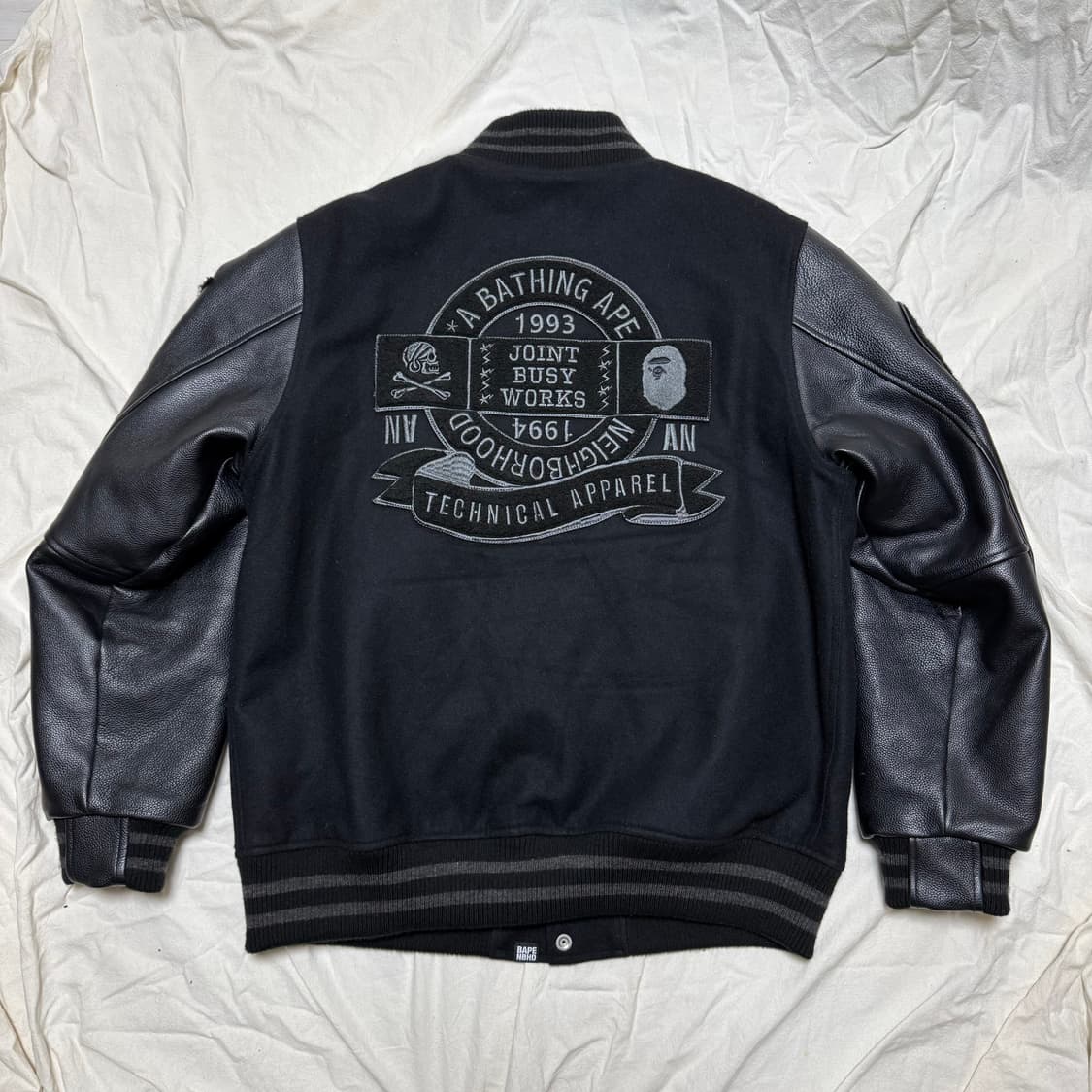 베이프 네이버후드 넘버링 50장 한정판 바시티 [2XL] 상품이미지2