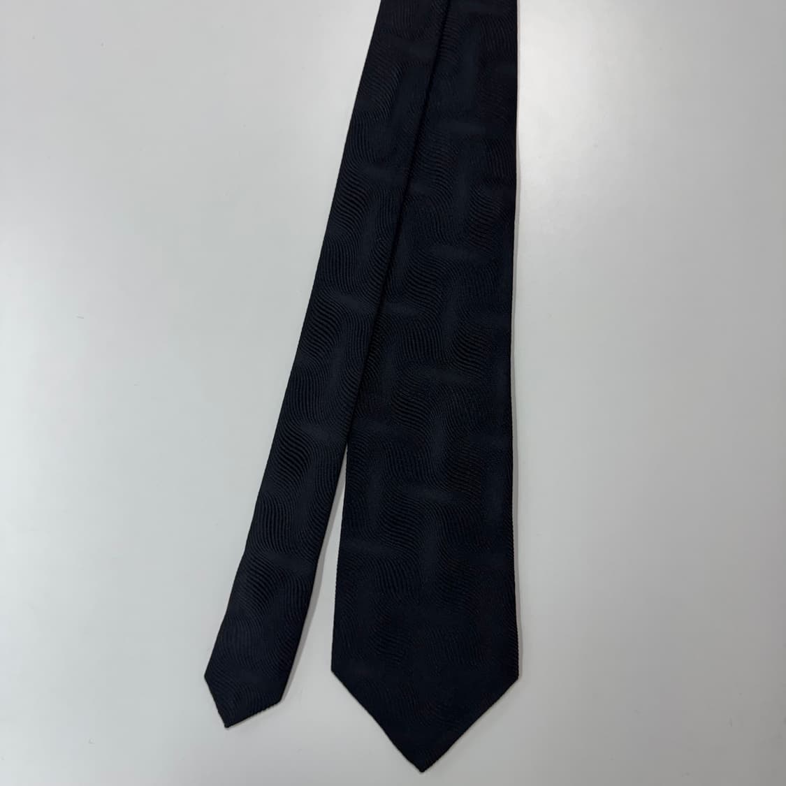 프라다 (PRADA) 명품 정품 블랙넥타이 8.2cm 상품이미지1