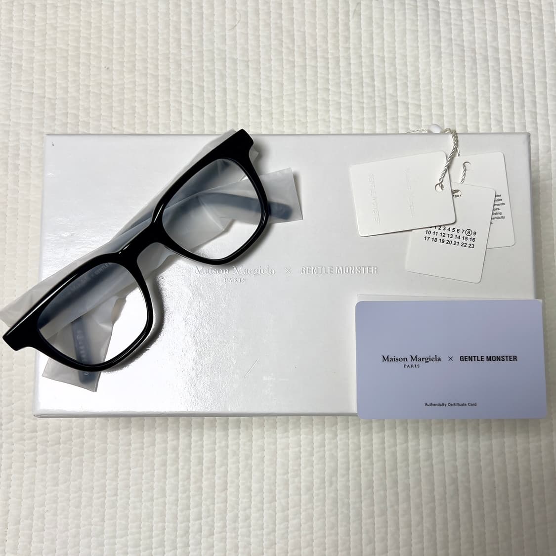 [젠틀몬스터x마르지엘라] mm010s / 블랙 상품이미지1