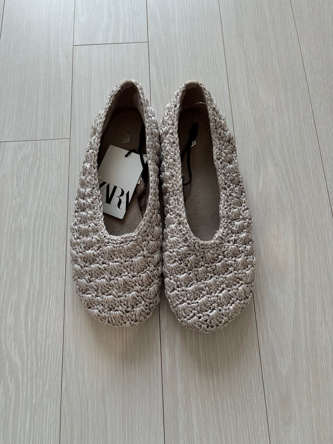 ZARA 플랫 슈즈 상품이미지2