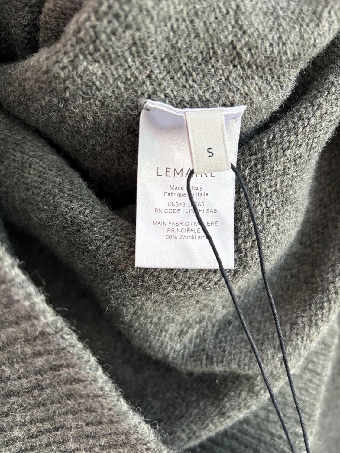 르메르 심리스 브이넥 니트 S 새상품 상품이미지3